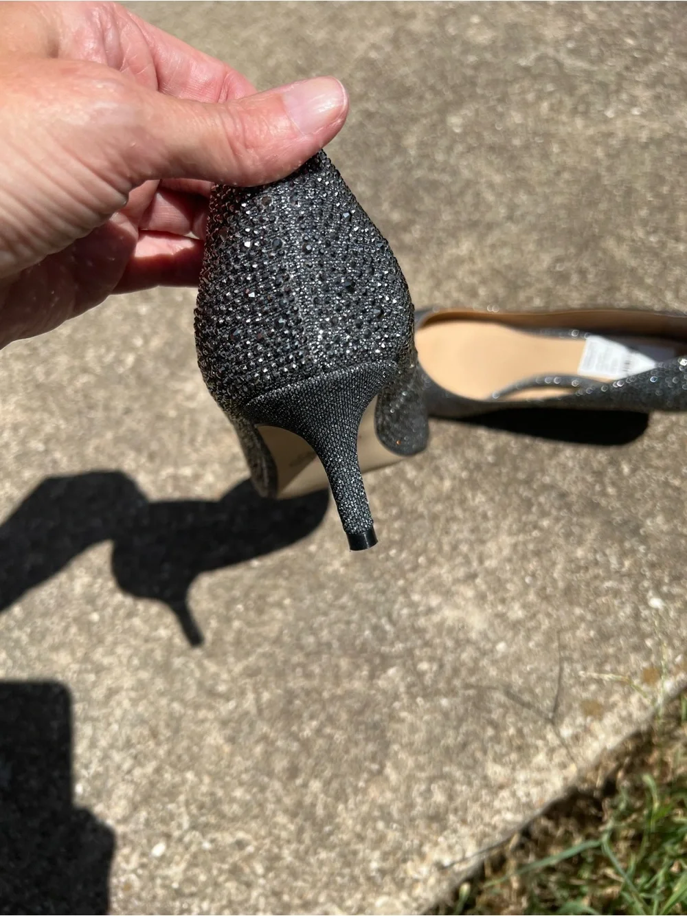 Jewel Badgley Mischka Sparkle Pointed Toe Women’s heels